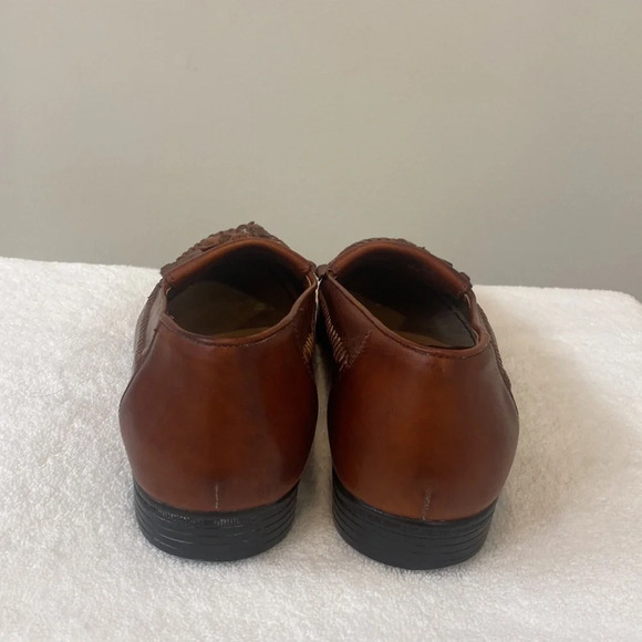 Regal‎ men’s tasseled loafers size 8.5 M. Style number 465R27. Made in Brazil - Picture 5 of 6